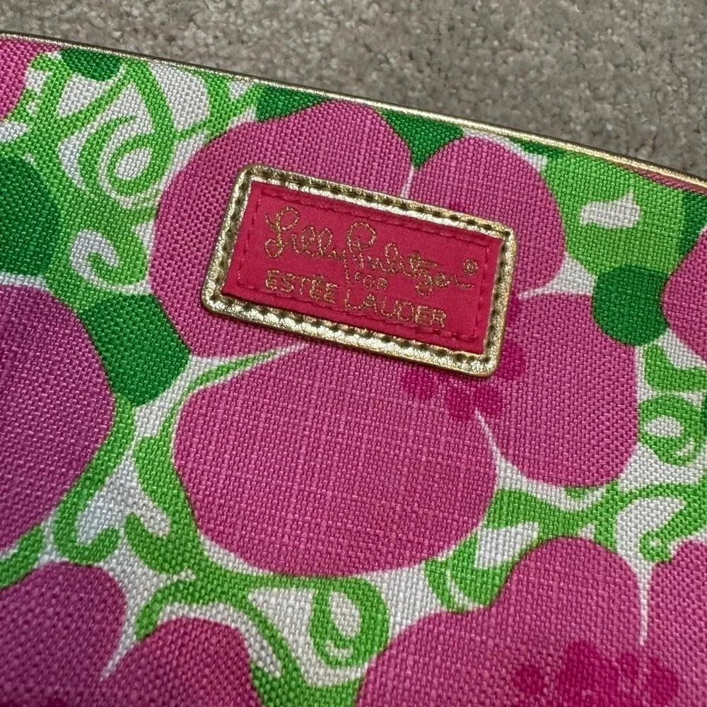 Lilly Pulitzer For Estee Lauder Large Pink & Green Floral Cosmetic Makeup Bag